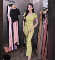 ราคา Set เสื้อแขนตุ๊กตา กางเกงทรงขาม้า ผูกเอวได้ สีเขียว free size (20464180785)