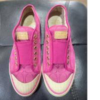 ราคา ส่งต่อ รองเท้า COACH แท้ สีชมพู เบอร์ 38 สภาพดีมาก (56450917106)