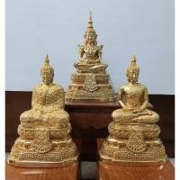 ราคา พระแก้วมรกต พระมณีรัตนปฏิมากร งานทองเหลืองชุบทองขัดผิวสวยพรีเมี่ยม หน้าตัก5นิ้ว สูง25cm ผ่านการปลุกเสกแล้ว(ราคาต่อองค์) (26343893556)