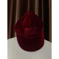 ราคา หมวกแก๊ป H&M สีแดงเลือดหมูเนื้อกำมะหยี่ (29411489372)