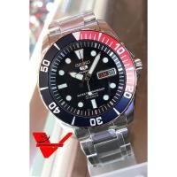 ราคา Seiko 5 Sport Automatic นาฬิกาข้อมือผู้ชาย สายสแตนเลส รุ่น SNZF15K1 - สีน้ำเงิน/แดง (2274735050)