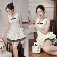 ราคา CD มินิเดรสแขนกุดคอปก สีขาวครีมลาย polkadot ปกแต่งระบายลูกไม้ อกเสริมฟองน้ำ ซิปหลัง ตัวกระโปรงแต่งระบายเป็นชั้นๆ (44176269522)