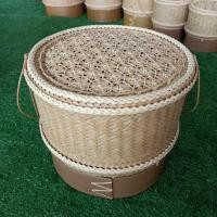 ราคา กระติ๊บข้าวคล้าพิกุลเกล้าขนาด10x10นิ้ว กระติ๊บข้าวเหนียวไซส์ใหญ่ บรรจุข้าวทานได้หลายคน ทำจากต้นคล้า เย็บด้วยหวายแท้ (22236883970)