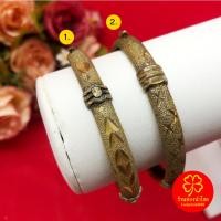 ราคา กำไลคลิปล็อคทองเหลืองตัดลาย เส้นผ่านศูนย์กลาง 5.3 ซม. ใส่ในชีวิตประจำวันได้ พร้อมส่ง (49854815002)