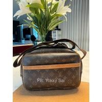 ราคา กระเป๋า LOUIS VUITTON Reporter PM ผู้ชาย Crossbody Shoulder Bag Monogram สภาพดี (27453867626)