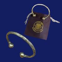 ราคา กำไล้อมือเงินหลวงปู่หมุนมหาเศรษฐีเจริญลาภรุ่นแรก (50852656120)