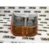 ราคา ไฟมุมหน้า VOLVO 740 1990 หน้าแว่น ไฟหรี่ ไฟเลี้ยว ไฟมุม ไฟมุมเดิม ของใหม่ สีขาวส้ม และ สีขาวล้วน (19761577777)