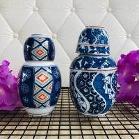 ราคา ขวดสาเก พร้อมแก้ว ลายเบญจรงค์ ขนาดเล็ก มือสอง จากญี่ปุ่น (23256388135)