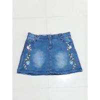 ราคา กระโปรงยีนส์ทรงเอปักลายดอกไม้ดีเทลแต่งเฟด งานป้าย La Chapelle สภาพดี (22754561436)