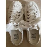 ราคา รองเท้ามือสองสภาพสวยแบรนด์SHOOPENสีขาว(size38) (29624969642)