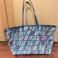ราคา Fendi shopping bag มือสอง สภาพใช้งาน (1797915041)