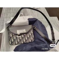 ราคา กระเป๋ากล้อง Dior D10r สไตล์สำหรับทั้งผู้ชายและผู้หญิง สะพายหรือถือได้ (49403879065)