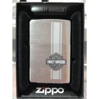 ราคา ZIPPO 49828 HARLEY DAVIDSON BRUSHED CHROME COLOR IMAGE สีเงินผิวโครเมี่ยม ลายลิขสิทธิ์แท้จาก HARLEY DAVIDSON ของใหม่ (25027458074)