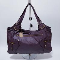 ราคา กระเป๋า Kipling ผ้าผสมหนังกันน้ำรุ่นใหม่ สีม่วง พร้อม tag logo โลหะ สินค้ามือสองของแท้ (19968860035)