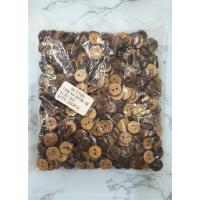 ราคา กระดุมกะลามะพร้าว 20ล 500ชิ้น / กระดุมกะลามะพร้าว / กระดุมเสื้อผ้า (41105723197)