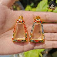 ราคา (จัดส่งเร็ว) กรอบพระ กรอบพระชุบทองลงยา | ใส่พระผงสุพรรณ | กว้าง1.9*สูง2.8ซม.(ขนาดจอกระจก) | มีห่วงและยางรองแถมให้ (26985979092)