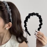 ราคา Classy Chanel Style สายคาดผมมุกสำหรับผู้หญิง กันลื่นและสวมใส่ง่าย (53653548136)