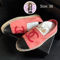 ราคา : New!! Chanel Espadrilles‼️ก่อนกดสั่งรบกวนทักมาเช็คสต๊อคก่อนนะคะ‼️ (40000138114)