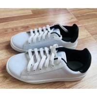 ราคา รองเท้ามือ2 รองเท้า Kito กีโต้ รองเท้าผ้าใบ รุ่น BE7 Size 37 แท้ 100% สีขาวดำ มือสอง สภาพดี (53801775810)