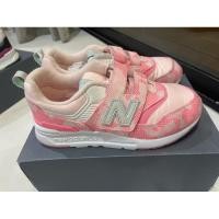 ราคา New Balance รุ่น 997H รองเท้าเด็ก มือ 2 ของแท้ 100% ซื้อมือ1 มาทุกคู่ (10805047924)
