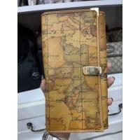 ราคา กระเป๋งตังค์ใบยาว alviero martini ของแท้ 100% (25129237037)