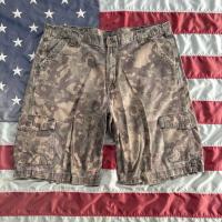 ราคา Carhartt camo shorts pant (เอว 42“)ส่งฟรี (43563604457)
