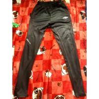 ราคา กางเกงวอร์ม Umbro ขาเดฟ ฟิตๆ (3085333638)