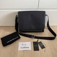 ราคา กระเป๋าสะพายข้าง Emporio Armani Borsa Messenger Vitello Messenger Bag มือสอง (43122795660)