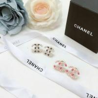 ราคา CHANEL Double C สไตล์ใหม่ ต่างหูมุกสีสันสดใสพร้อมวัสดุทองเหลือง เหมาะสำหรับทุกโอกาส (47504320622)