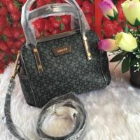 ราคา DKNY Crossbody Bag (2625220)