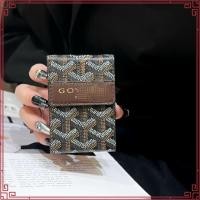 ราคา Guess กระเป๋าใส่บัตร Magnetic Wallet สำหรับติดด้านหลังไอโฟน กระเป๋าสตางค์แบบแม่เหล็ก ติดหลังมือถือ (53055608115)