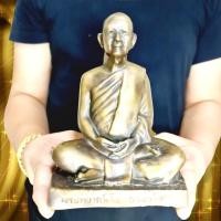 ราคา หลวงปู่ฝั้น อาจาโร วัดป่าอุดมสมพร (หน้าตัก5นิ้ว สูง18ซม.)เนื้อโลหะผสมชนวนเก่า พระกรรมฐานลูกศิษย์หลวงปู่มั่นภูริทัตโต B (18932047091)