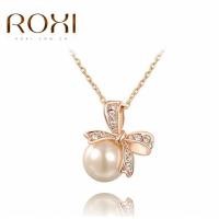 ราคา ROXI สร้อยคอพร้อมจี้รูปโบว์ รุ่น 2030002315 ประดับไข่มุก ชุบทองคำ ประดับคริสตัล Austrian Crystal (43503335)