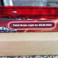 ราคา ไฟเบรคในฝาท้ายรถกระบะวีโก้ (2905990155)