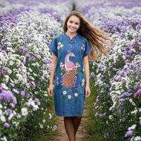 ราคา เสื้อพื้นเมือง เดรสผ้าฝ้ายด๊อบบี้ย้อมม่อฮ่อมฟอกสโตน ปักนกยูง ปักมือด้วยไหมประดิษฐ์ (45754227382)