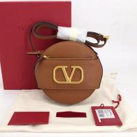 ราคา New! Valentino V Logo Circular Crossbody (6559734172)