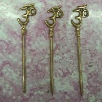 ราคา ปิ่นปักผมโอม 1 ชิ้น เป็นทองเหลือง ยาว5 นิ้ว. (16597502527)
