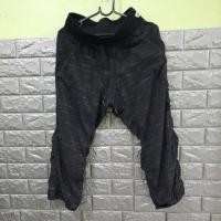 ราคา กางเกงใส่ออกกำลังกายสีดำขาสี่ส่วนเอว26-30นิ้ว (6197805796)