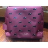 ราคา กระเป๋าเครื่องสำอาง Radley London (5001133759)