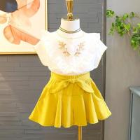 ราคา 250 : เสื้อผ้าเด็ก พร้อมส่ง - ชุดเซ็ต 2 ชิ้น เสื้อสีขาว + กางเกงขาสั้นขาบานสีเหลือง ( เสื้อแฟชั่น เด็กเล็ก เด็กโต ) (6247516588)