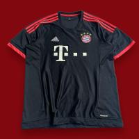 ราคา เสื้อบอลมือสองของแท้ทีม บาเยิร์น มิวนิค 2015/16 (28104346769)