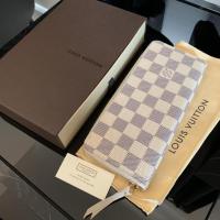 ราคา Clémence Wallet -Louis Vuitton ของแท้ (11222397108)