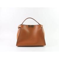 ราคา กระเป๋าหนังแท้ FD peekaboo large bag gold hardware กระเป๋าหนังแท้ งานหนังลูกวัว 100% ขนาด 32 CM เปิดใช้งานได้สองด้าน (7817204400)