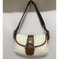 ราคา กระเป๋ามือสอง ของแท้ Coach Small Leather Shoulder Bag หนังแท้ สีขาว-น้ำตาล ขนาด 10 นิ้ว พร้อมส่ง (9697977801)
