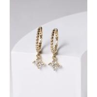 ราคา Grace Fine Jewelry ต่างหูห่วงทองแท้ 9K Clover charm huggies (12757905863)