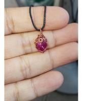 ราคา C5จี้พลอยทับทิมพม่าแท้ลวดทองแดงดัดลาย (49002145620)