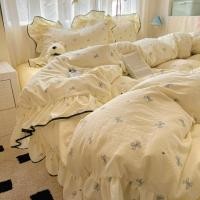 ราคา ครีมลูกไม้สาวสีชมพูพลาสตรอเบอร์รี่หมีเบดสี่ชิ้นชุดซักผ้าฝ้ายสองชั้นผ้าห่มผ้าห่มผ้าห่มสองชั้นชุดหอพั (26930158542)