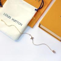 ราคา สร้อยข้อมือLouis Vuitton รุ่น Idylle Blossom Series เพชรดอกไม้เดี่ยว ทำจากเงิน 925 และชุบทอง 18K เนื้อทองคำแท้ (44953930259)