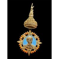 ราคา เข็มกลัดพระเทพ เข็มกลัดสมเด็จพระเทพ จัดสร้างโดยวัดศีลขันธาราม วัสดุโลหะชุบทองลงยา (24896614032)