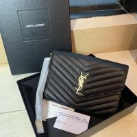 ราคา [CO221106885] Ysl / Pouch GHW (15395380881)